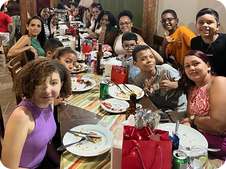 Ilustração de dúvidas frequentes sobre reforço escolar